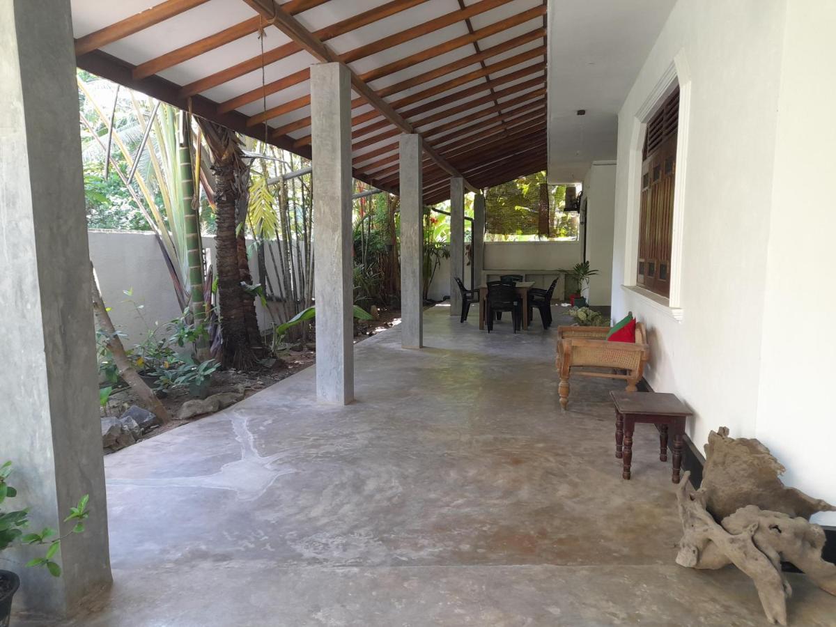 Mealanie'S House Hotell Unawatuna Eksteriør bilde